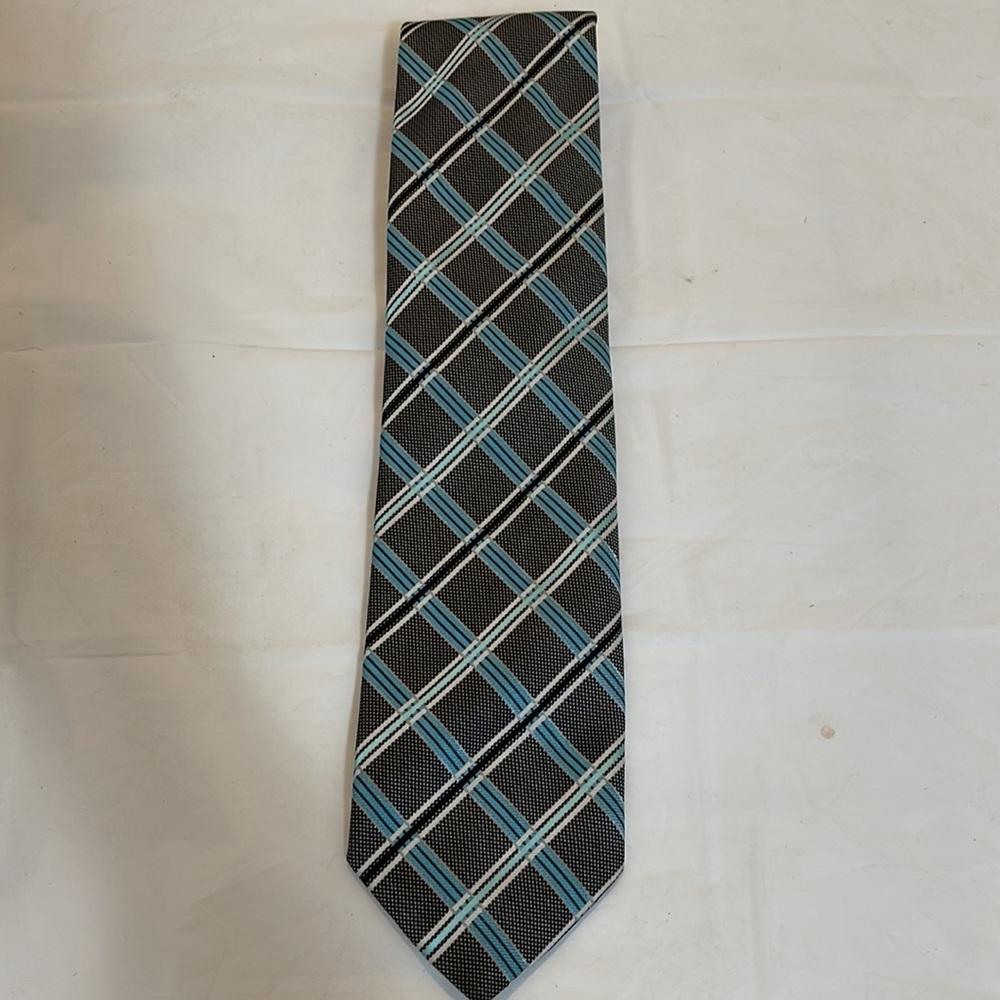 Geoffrey Been grey and blue men’s tie 58”L x 3.5”W - Picture 2 of 4